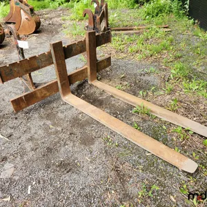 Loader Pallet Fork Attachment 
 UNRESERVED