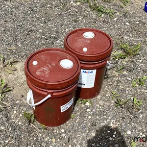 (2) 18.5L Buckets of Mobil Nuto #68 Oil
 UNRESERVED