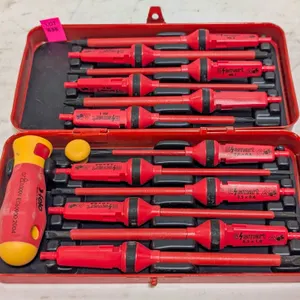 COMPLETE 13PC ESMART INSULATED SCREWDRIVER SET