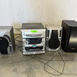 White-Westinghouse 5 CD Mini Hi-Fi System...
