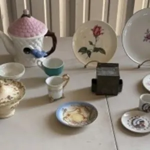 Cups/Saucers, Creamer, Toothpick Holder,