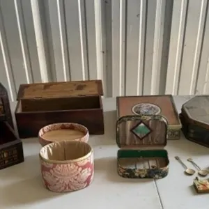 Jewelry Boxes, Vintage Tins, Tiny Trinkets