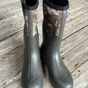 Size 14 Neoprene & Rubber Boots