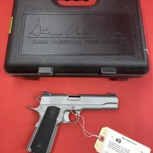 Dan Wesson Valor .45 acp Pistol