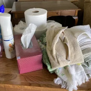 Lot of Bathroom Items