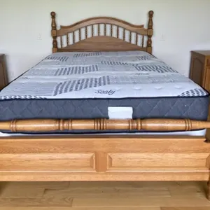 Queen Size Oak Bed
