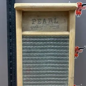 17" Pearl Canadian Woodenware Glass/Wooden Wash