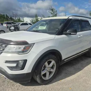 Non-Operable  2016  Ford  Explorer
