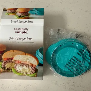 Tastefully Simple 3 in 1 Burger Press New