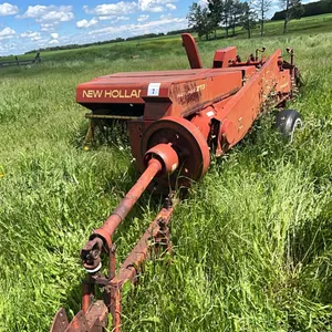NH 273 SQ BALER - CONDITION UNKNOWN -  MAY BE A PARTS MACHINE