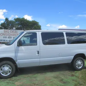 2004 Ford E-350 XLT Super Duty Van