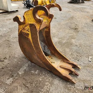 EDF 310SJK 13" Excavator Bucket 
 UNRESERVED