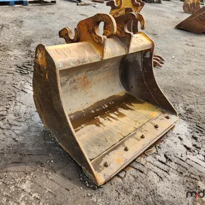 EDF 40" Excavator Bucket 
 UNRESERVED