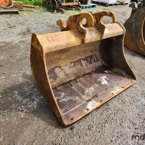 EDF 46" Excavator Bucket 
 UNRESERVED