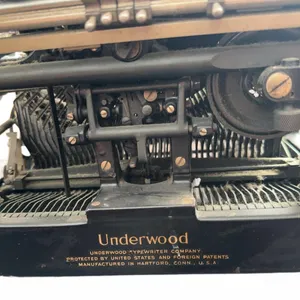 Underwood Typewriter Company Manual Typewriter
