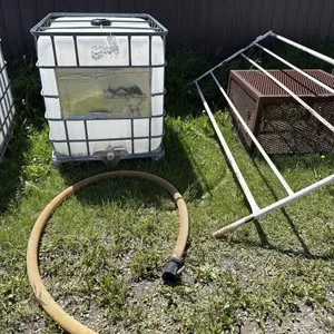 250 Gal IBC Water Tote W/ Valve & Hose