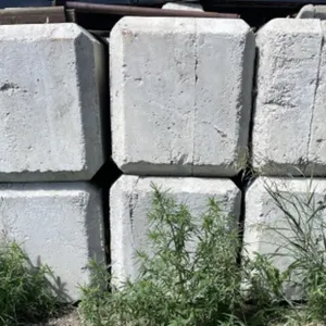 6 X Precast Concrete Lock Blocks  *EACH BLOCK
