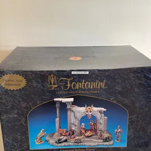 Fontanini Lighted Greco Roman Stable