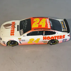 Number 24 Hooters Elliott
