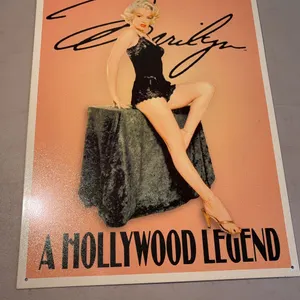 Marilyn Monroe Sign