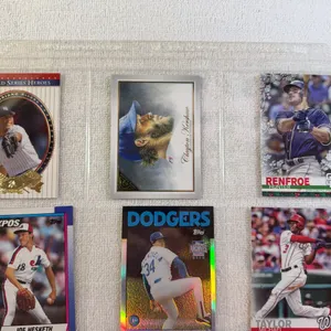 Baseball Cards-Mixed Lot in Sleeve