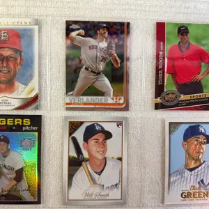 Baseball Cards-Mixed Lot in Sleeve