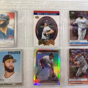 Baseball Cards-Mixed Lot in Sleeve