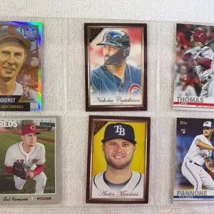 Baseball Cards-Mixed Lot in Sleeve
