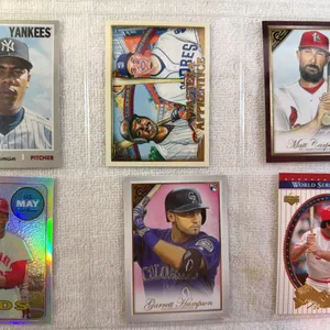 Baseball Cards-Mixed Lot in Sleeve