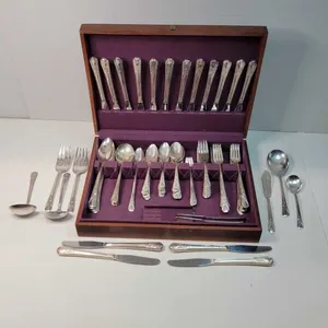 Wm Rogers Mfg Co Avalon Cabin silver plate flatware. Includes 16 Knives, 15 long forks, 12 small forks, 6 pickle forks, 24 teaspoons, 2 long teaspoons