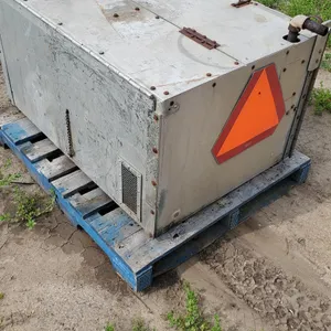 OFFSITE - 5000 watts self contained generator Runs quiet runs well