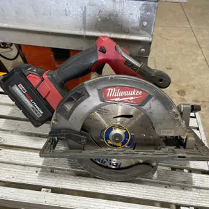 Milwaukee Fuel 7 1/4" Circular Saw