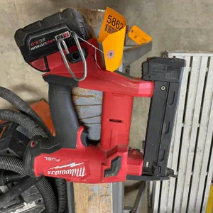Milwaukee Fuel M18 18 Gauge Narrow Crown Stapler