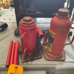 (2) Bottle Jacks