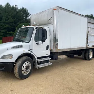 2005 Freightliner Corp Business Class M2 Straight Truck (Has WI Title)