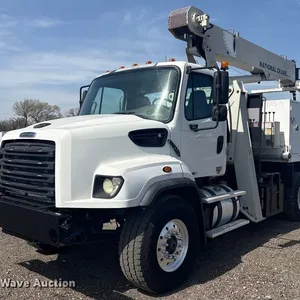 2013 Freightliner 114SD crane truck
