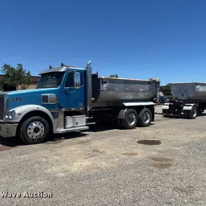 2007 Freightliner Coronado dump truck