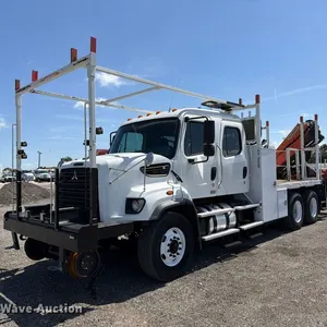 2013 Freightliner 108SD Crew Cab crane truck