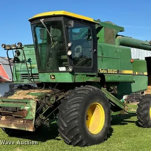 1982 John Deere 6620 Turbo combine
