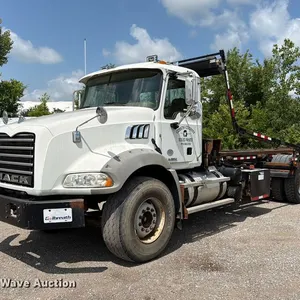 2013 Mack GU813 roll-off container truck