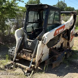 2022 Bobcat T76 R-Series tracked skid steer loader