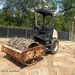 2005 Ingersoll Rand SD-45F single drum vibratory roller