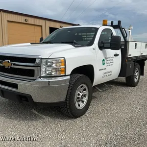 2012 Chevrolet Silverado 3500HD flatbed pickup truck
