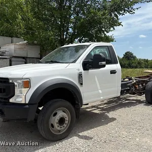 2020 Ford F550 Super Duty truck cab and chassis