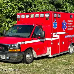 2015 GMC Savana 4500 ambulance