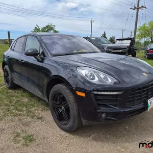 2015 Porsche Macan S SUV