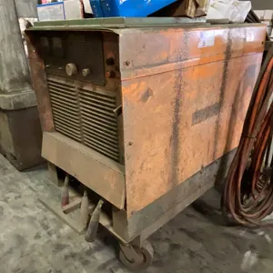 PRO-LINE CC/CV-400 HEAVY DUTY MOBILE ARC WELDER