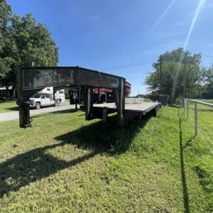 Starlite Gooseneck Trailer - Tandem Duals