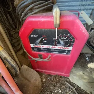 Lincoln A/C D/C Arc Welder w/Leads