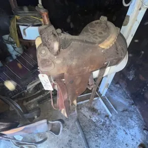 Saddle - Double J Saddlery Yoakum TX 16" Seat